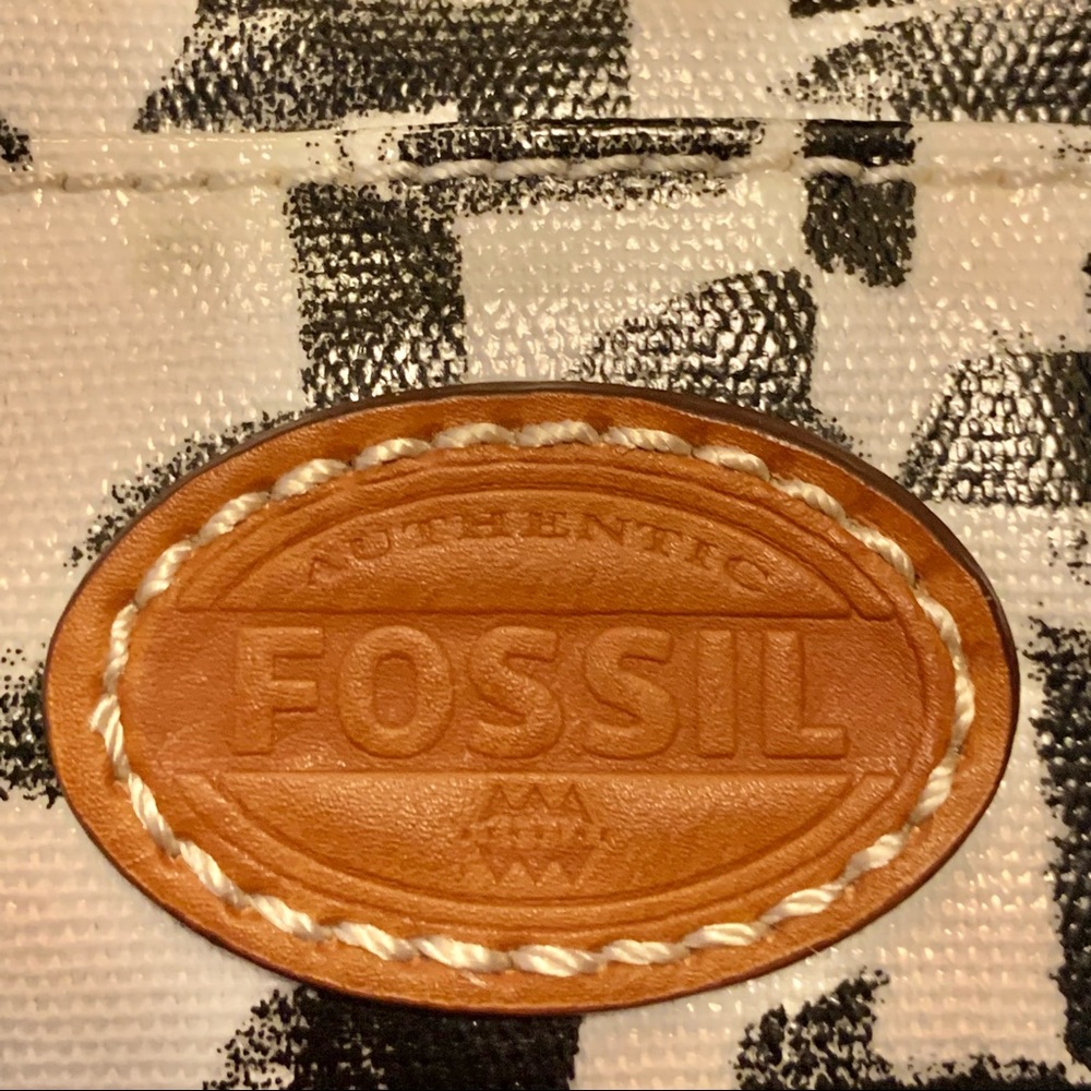 NWOT Fossil Coated Canvas Crossbody Purse - Picture 3 of 13